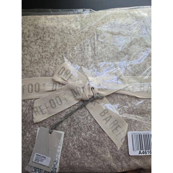 Barefoot Dreams Cozy Chic Lite-Scar Cream Taupe NWT. - Picture 2 of 2